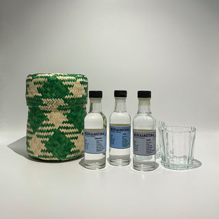 Mezcalosfera mezcal introduction kit with glasses 3 50 ml clear green
